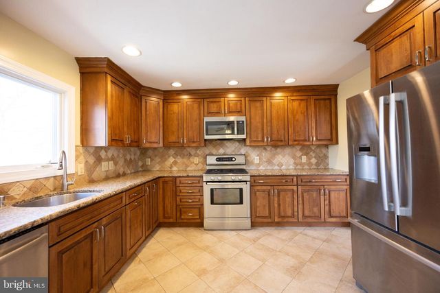 14 N FORK RD, Clementon, NJ 08021