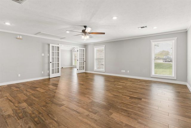 9898 Vail Eton Drive, Pilot Point, TX 76258