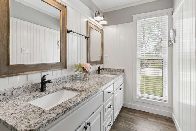 9898 Vail Eton Drive, Pilot Point, TX 76258