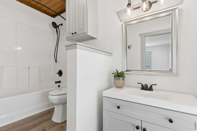 9898 Vail Eton Drive, Pilot Point, TX 76258