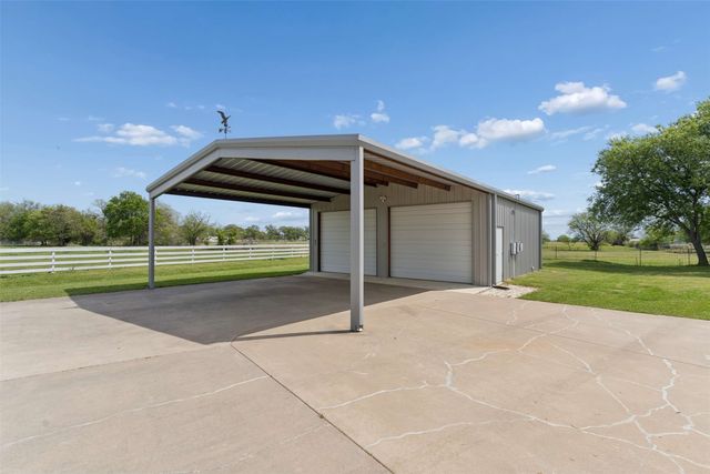 9898 Vail Eton Drive, Pilot Point, TX 76258
