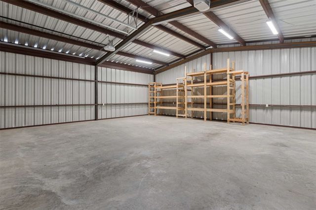 9898 Vail Eton Drive, Pilot Point, TX 76258