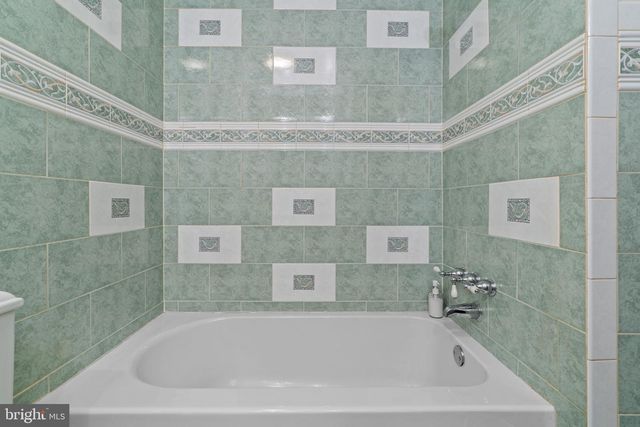 8819 LAFAYETTE DR, Owings, MD 20736