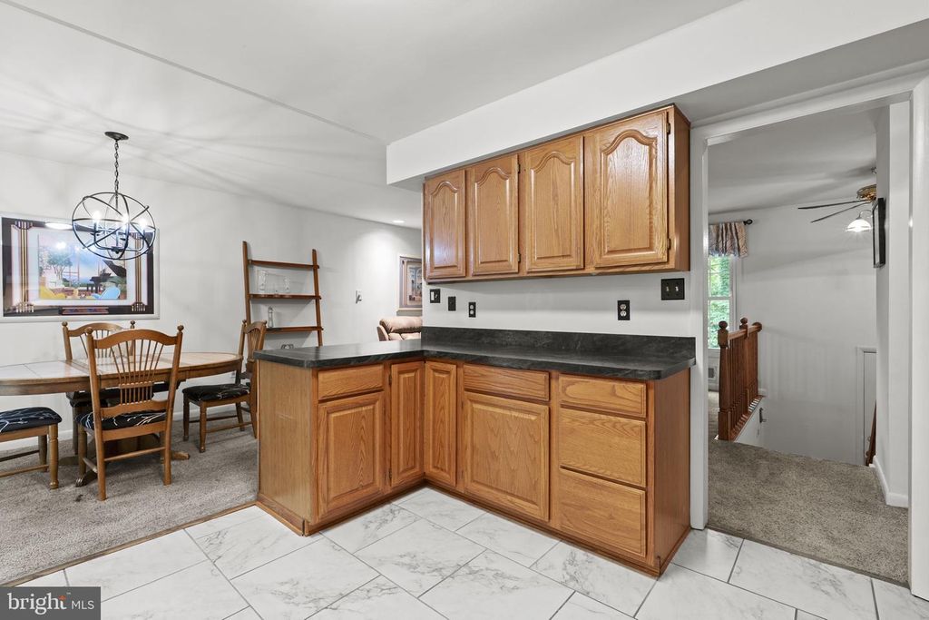 Image 6 of property listing at 8819 LAFAYETTE DR, Owings, MD 20736