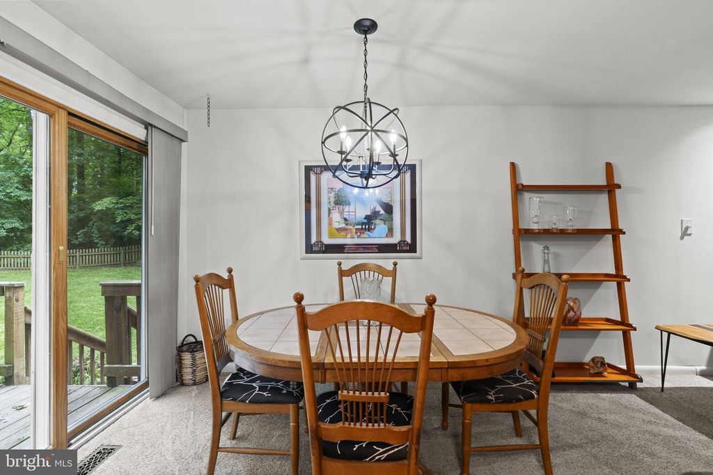 Image 7 of property listing at 8819 LAFAYETTE DR, Owings, MD 20736