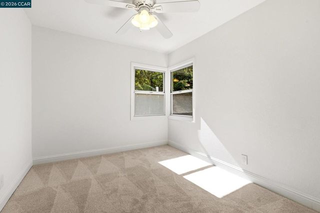 1277 Juanita Dr, Lafayette, CA 94595