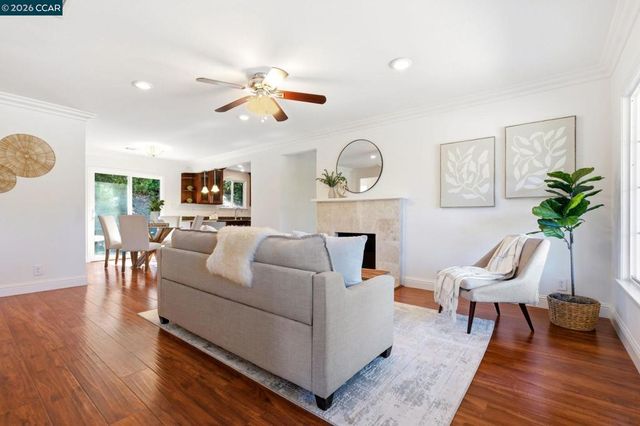1277 Juanita Dr, Lafayette, CA 94595