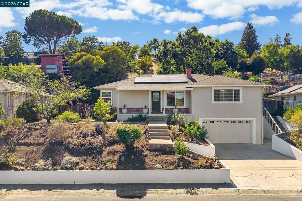 1277 Juanita Dr, Lafayette, CA 94595