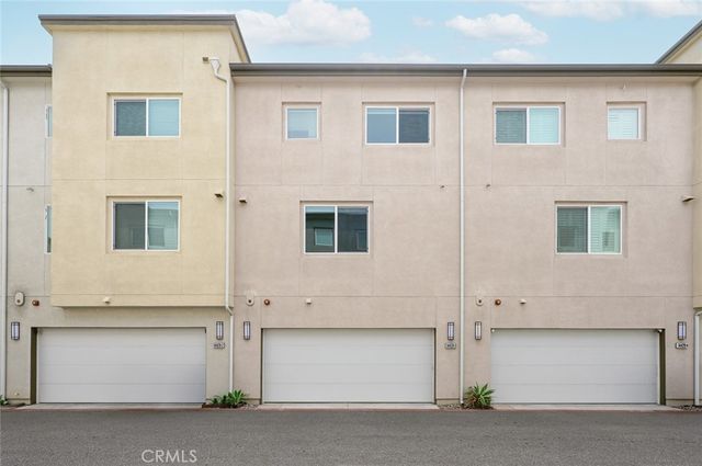 14428 Papaya 3, Gardena, CA 90247