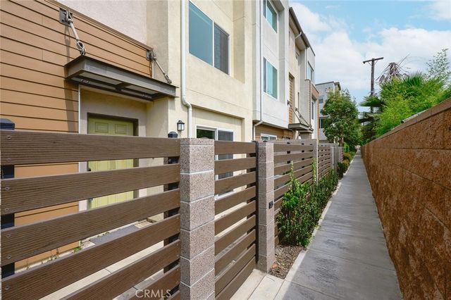 14428 Papaya 3, Gardena, CA 90247