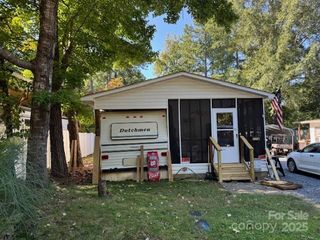 175 Roberts Ridge Road, Mount Gilead, NC 27306