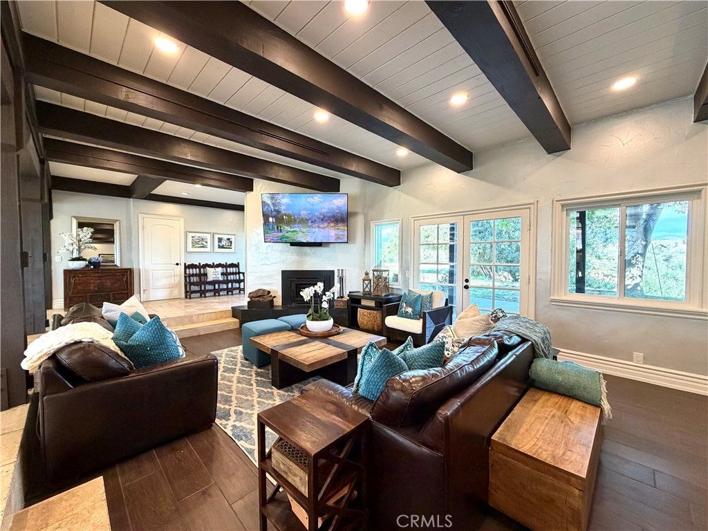 Image 11 of property listing at 38250 Pratt Road, Temecula, CA 92592