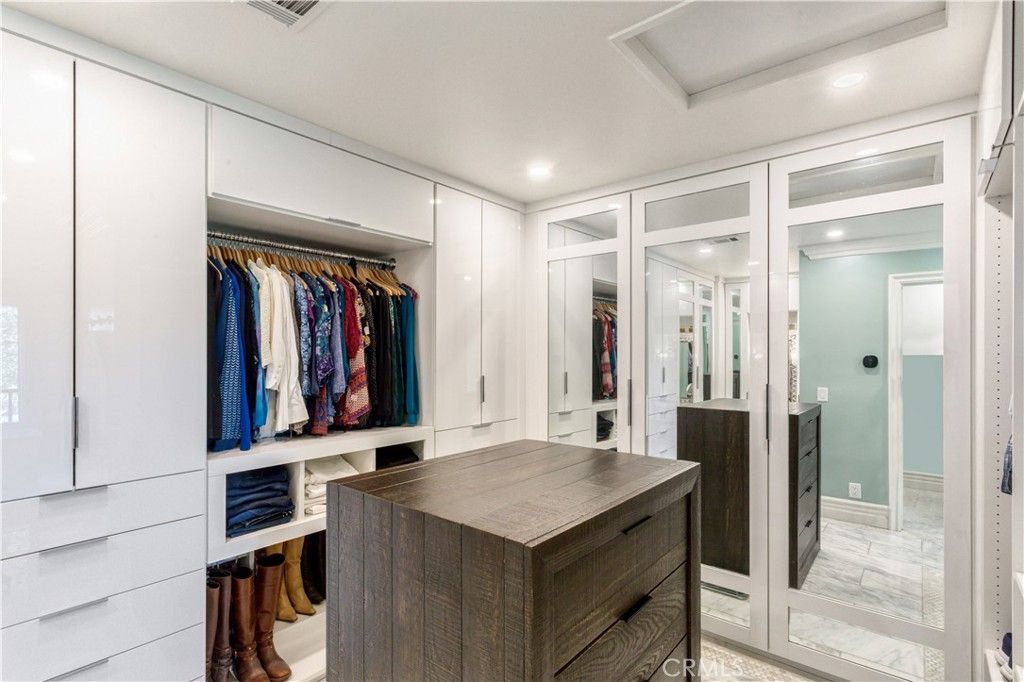 Image 24 of property listing at 38250 Pratt Road, Temecula, CA 92592