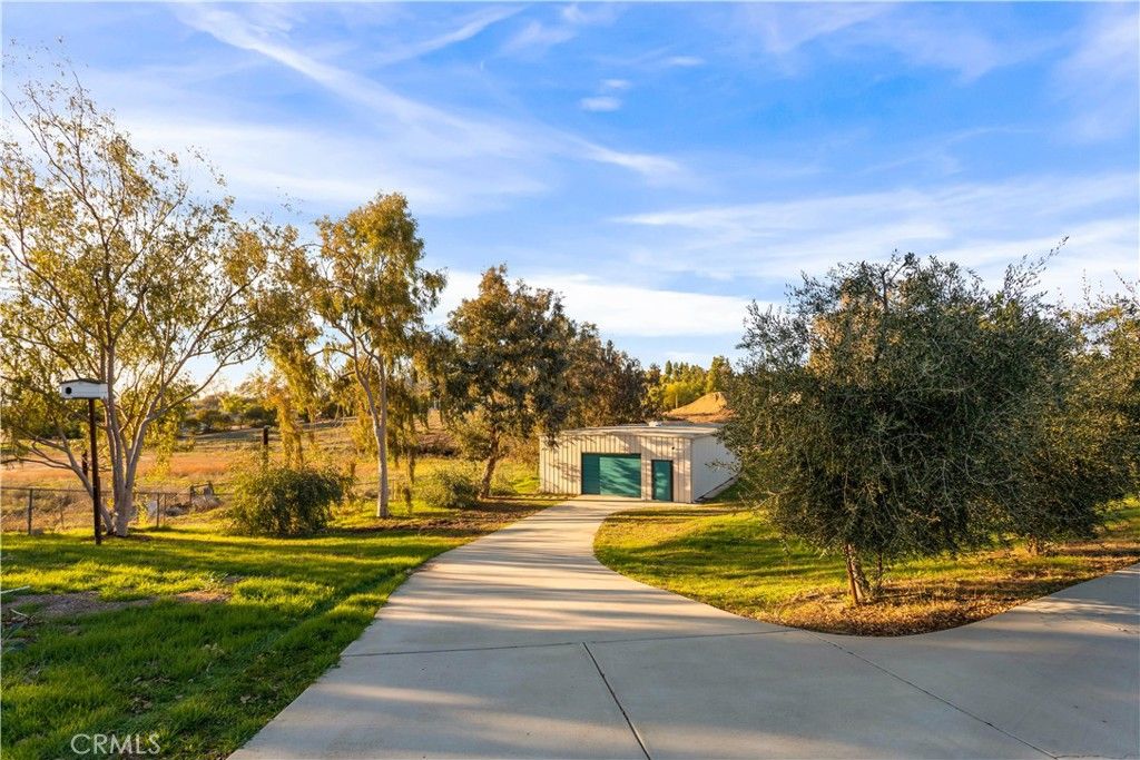 Image 4 of property listing at 38250 Pratt Road, Temecula, CA 92592