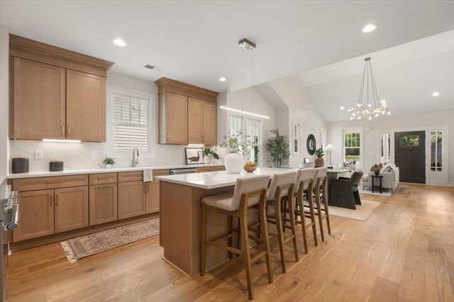 945 Seymour Ave, Nashville, TN 37206
