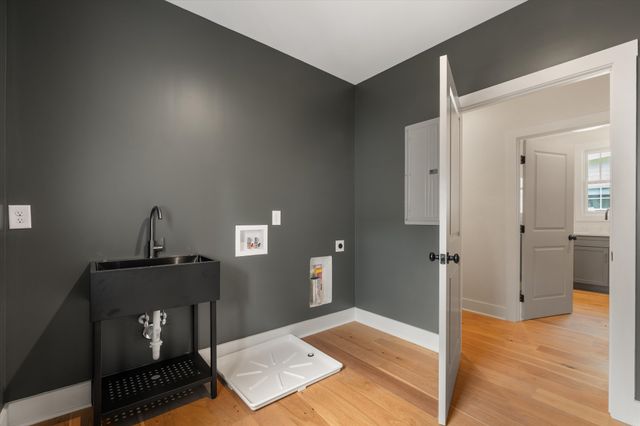945 Seymour Ave, Nashville, TN 37206