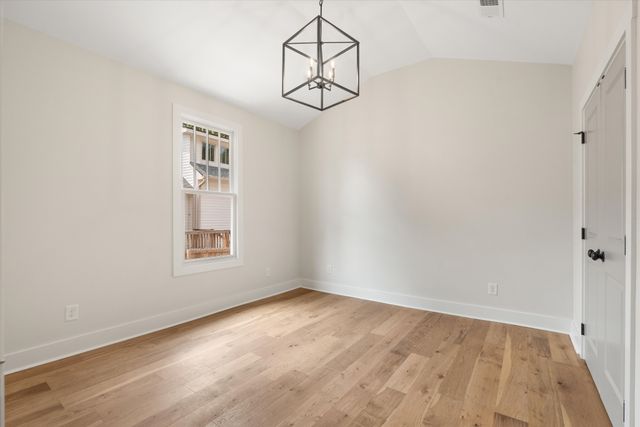 945 Seymour Ave, Nashville, TN 37206