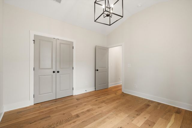 945 Seymour Ave, Nashville, TN 37206