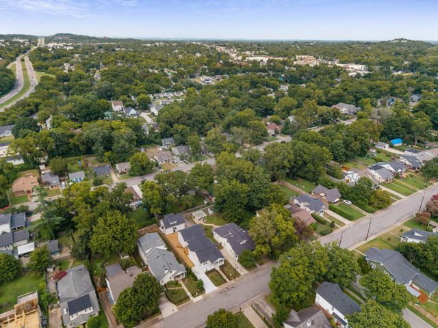 945 Seymour Ave, Nashville, TN 37206