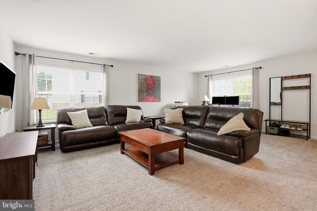 802 BRANDYWINE DR, Williamstown, NJ 08094