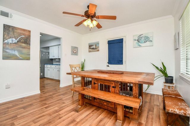 204 S Bay Boulevard, Palacios, TX 77465