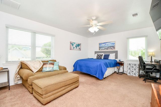 204 S Bay Boulevard, Palacios, TX 77465