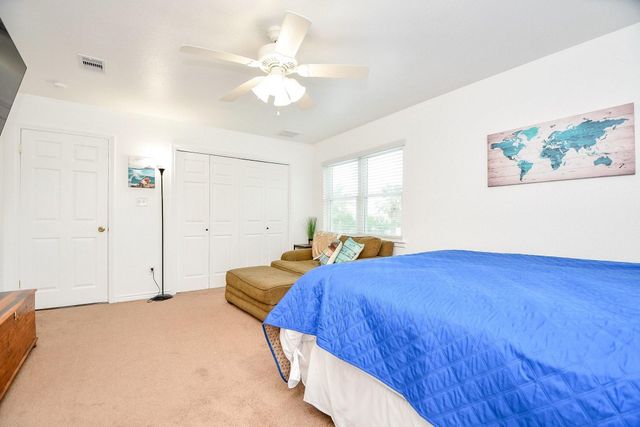 204 S Bay Boulevard, Palacios, TX 77465