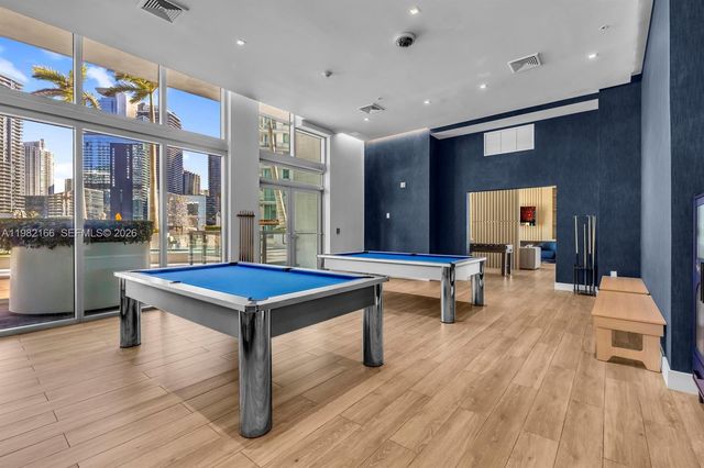 90 SW 3rd St 2116, Miami, FL 33130