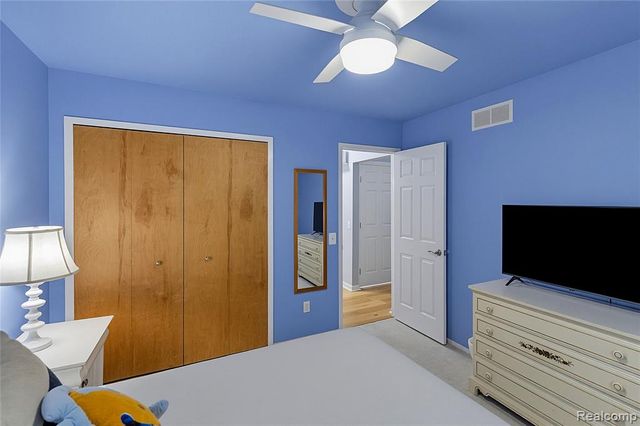 20473 Longwood Drive, Clinton Township, MI 48038