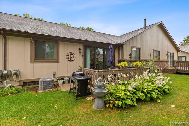20473 Longwood Drive, Clinton Township, MI 48038