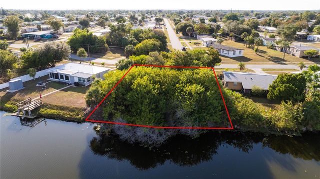 2296 STARLITE LANE, Port Charlotte, FL 33952