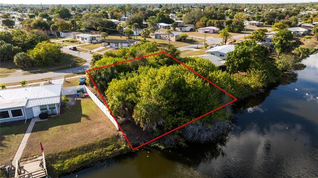 2296 STARLITE LANE, Port Charlotte, FL 33952