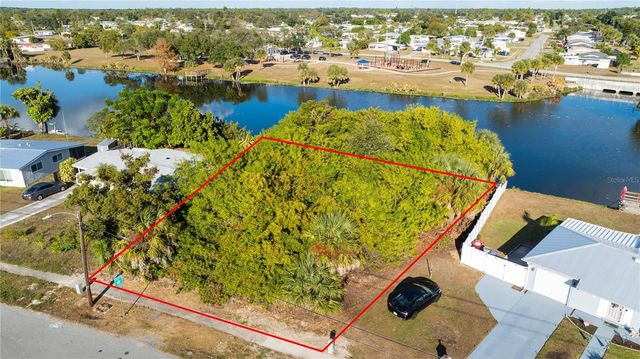 2296 STARLITE LANE, Port Charlotte, FL 33952