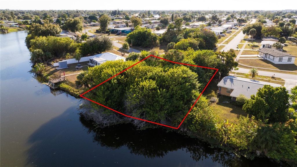 2296 STARLITE LANE, Port Charlotte, FL 33952