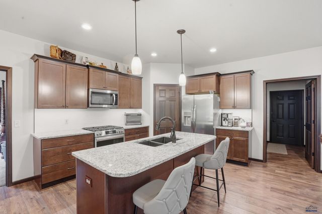 14344 WOLF CREEK COURT, Summerset, SD 57769