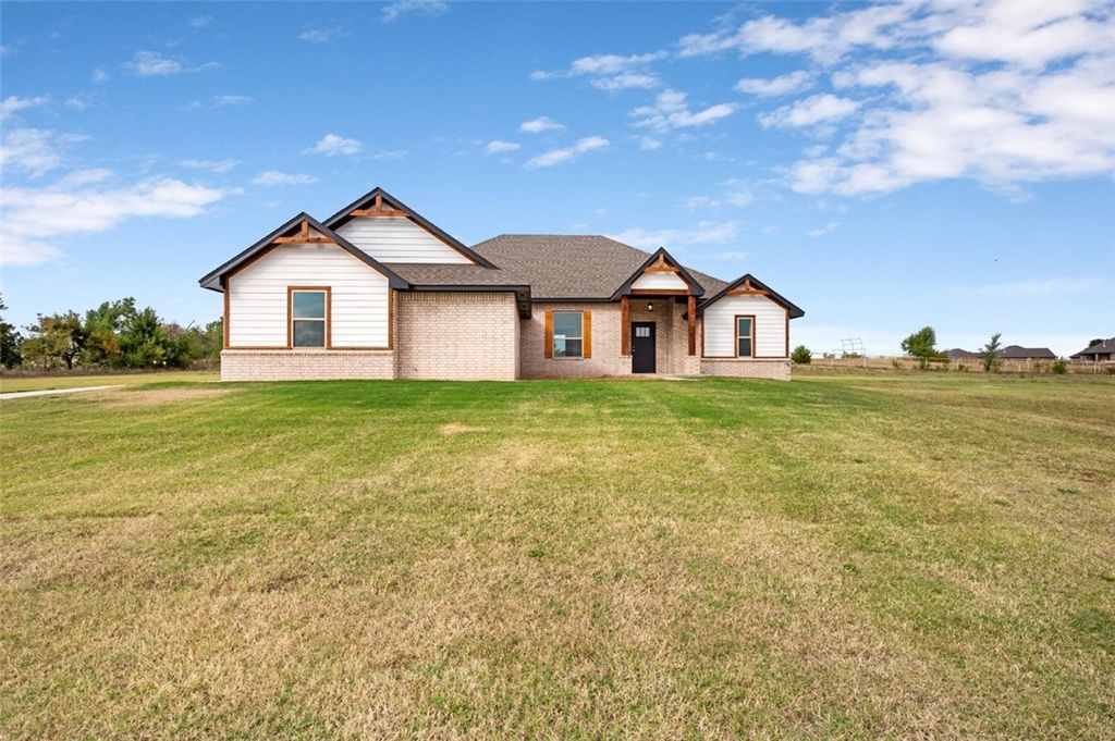 1241 Jerzee Mae, Blanchard, OK 73010