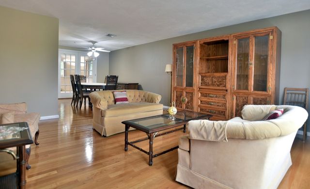18 Delorenzo Dr, Randolph, MA 02368
