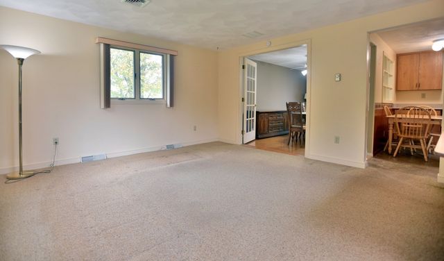18 Delorenzo Dr, Randolph, MA 02368