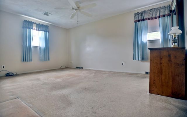 18 Delorenzo Dr, Randolph, MA 02368
