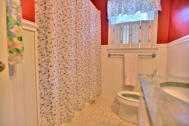 18 Delorenzo Dr, Randolph, MA 02368