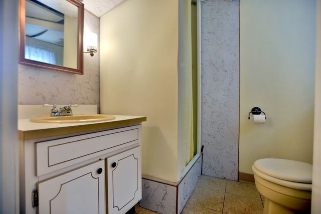 18 Delorenzo Dr, Randolph, MA 02368