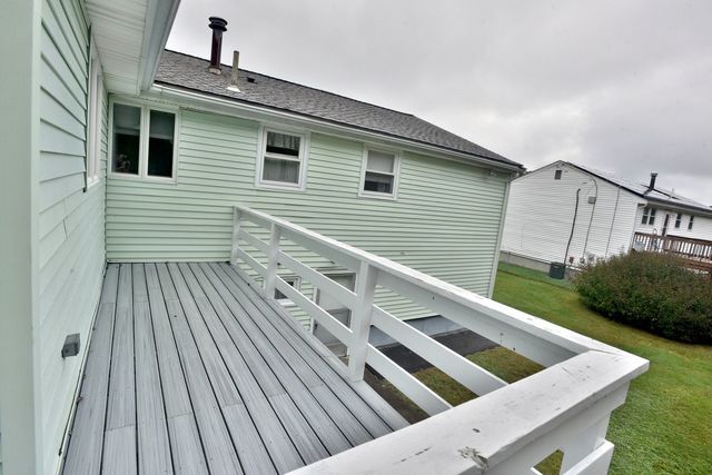 18 Delorenzo Dr, Randolph, MA 02368