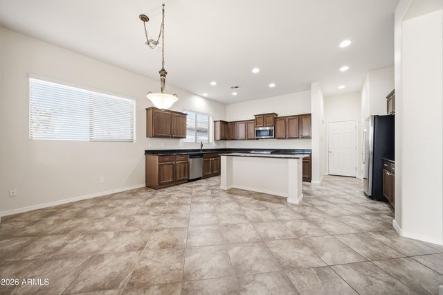 4915 W FAULL Drive, New River, AZ 85087