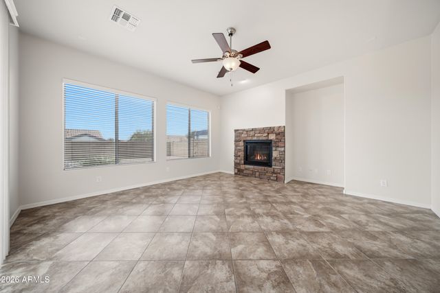 4915 W FAULL Drive, New River, AZ 85087
