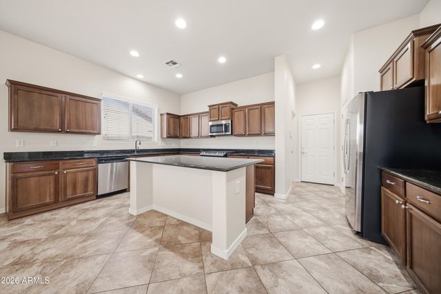 4915 W FAULL Drive, New River, AZ 85087