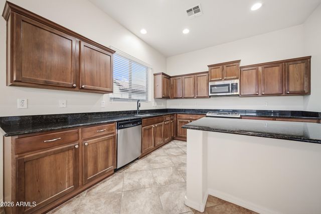 4915 W FAULL Drive, New River, AZ 85087