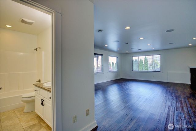 23090 Buchanan Street, Mount Vernon, WA 98273