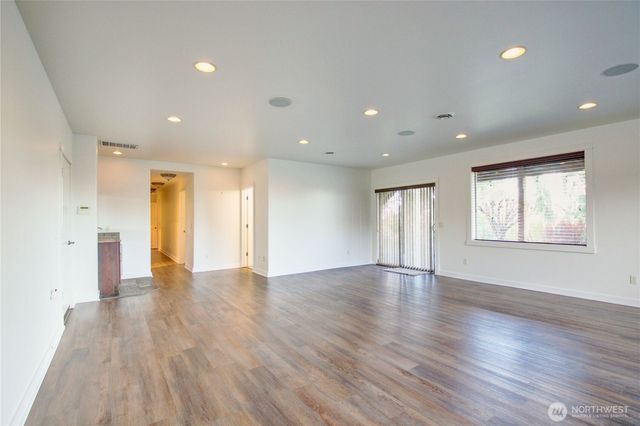 23090 Buchanan Street, Mount Vernon, WA 98273