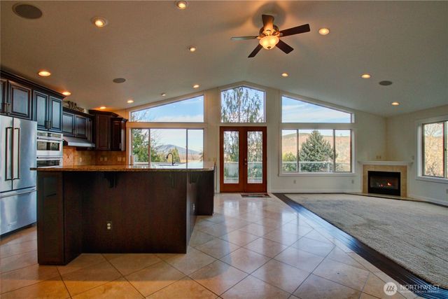 23090 Buchanan Street, Mount Vernon, WA 98273