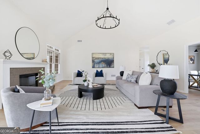 1554 Beaver Creek Lane, Snellville, GA 30078